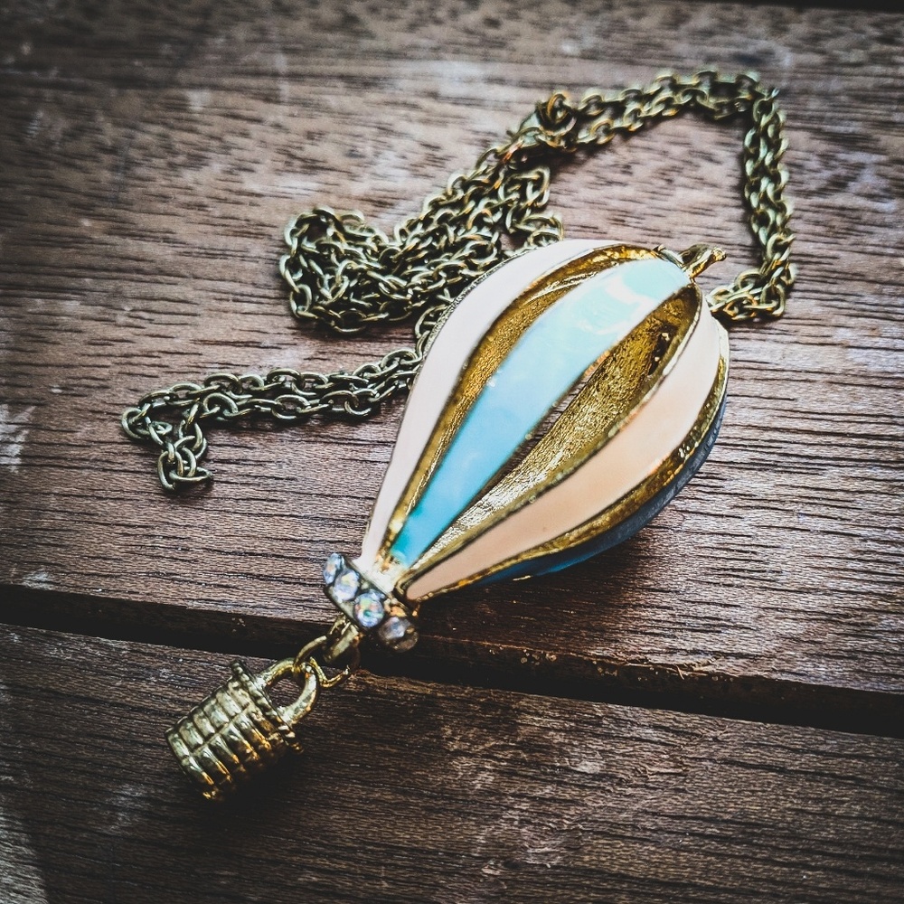 🔥SALE🔥 Hot air balloon charm necklace - Picture 1 of 1